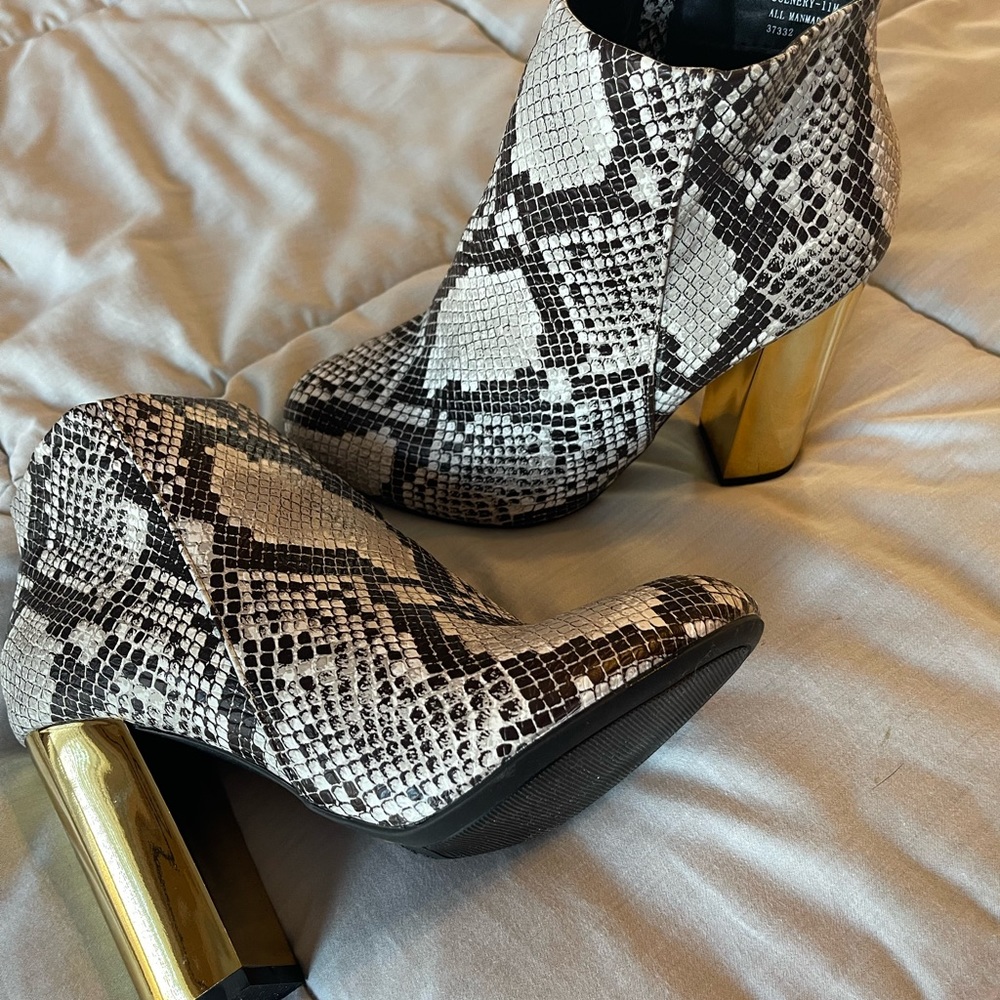 Bamboo suede bootie with metallic heel